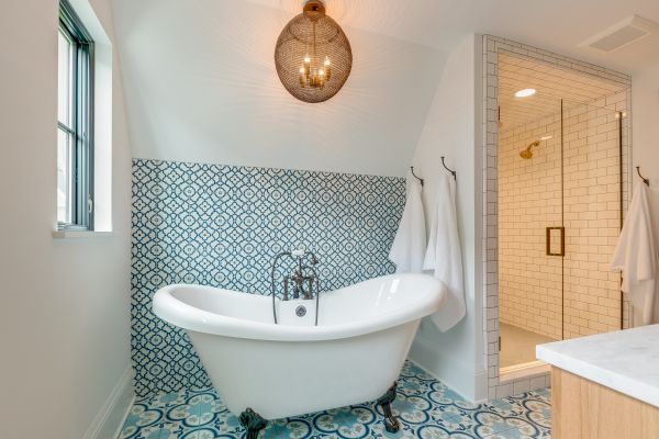 Professional Clawfoot Tub Installation